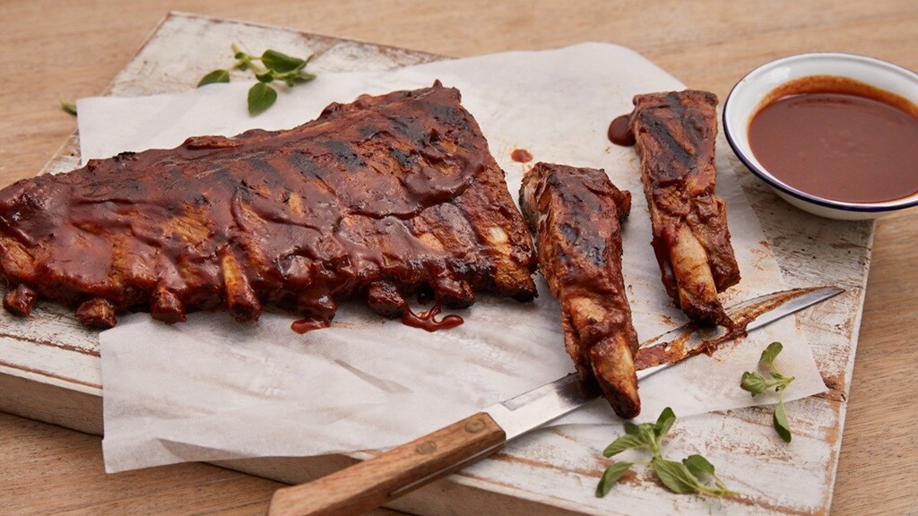 Why Every Backyard BBQ Enthusiast Needs a Smoker Box on Their Grill 