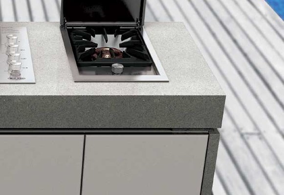 Lasting-quality-quartz-worktops-to-prepare-food